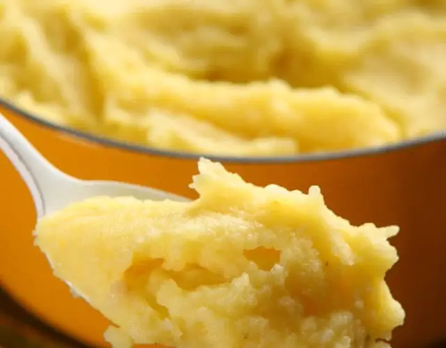 Purê de Batatas Fácil e Rápido